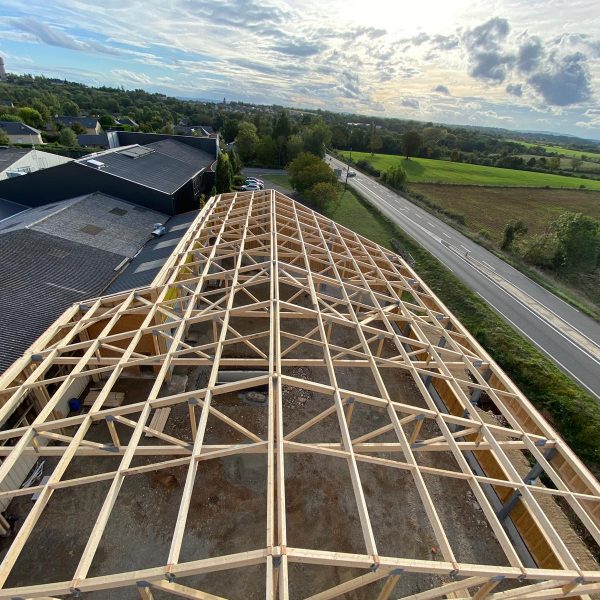 Extension d'un atelier de menuiserie, Lioujas 2024